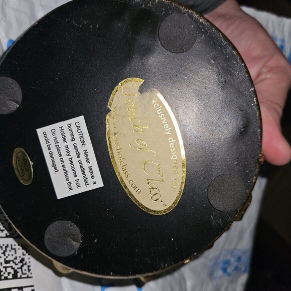 Touch Of Class gold candle holder set - Picture 4 of 4